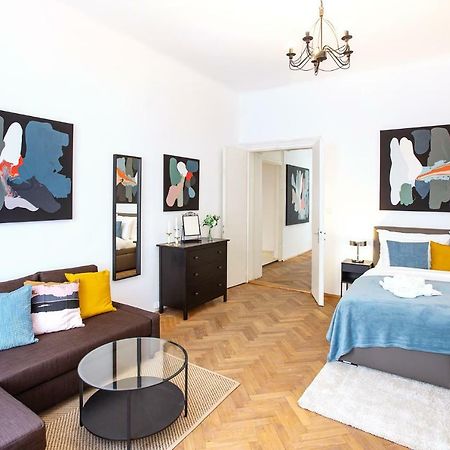 5Br 2Bath Family Apt 5Mins To Wenceslas Square Praha Eksteriør bilde