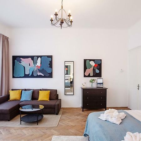 5Br 2Bath Family Apt 5Mins To Wenceslas Square Praha Eksteriør bilde