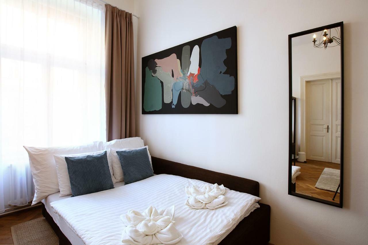 5Br 2Bath Family Apt 5Mins To Wenceslas Square Praha Eksteriør bilde