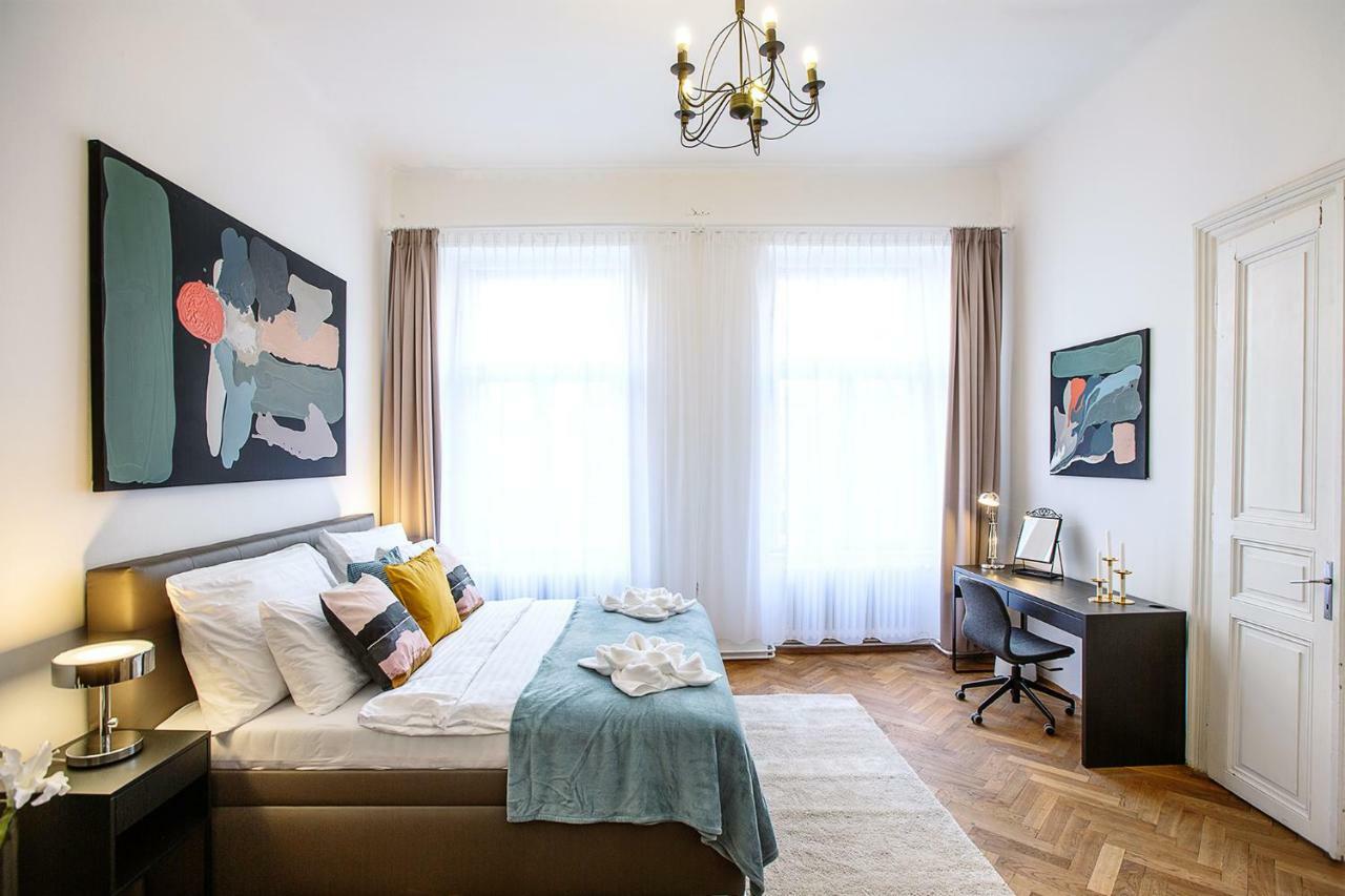 5Br 2Bath Family Apt 5Mins To Wenceslas Square Praha Eksteriør bilde